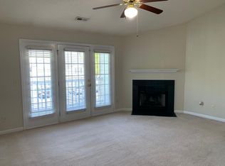 7153 W Friendly Ave UNIT H, Greensboro, NC 27410