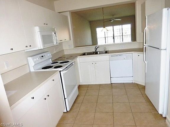 3rd image of 7812 Regal Heron Cir APT 202