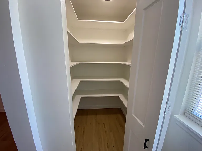 17516 Meadowbridge Dr — Photo 14