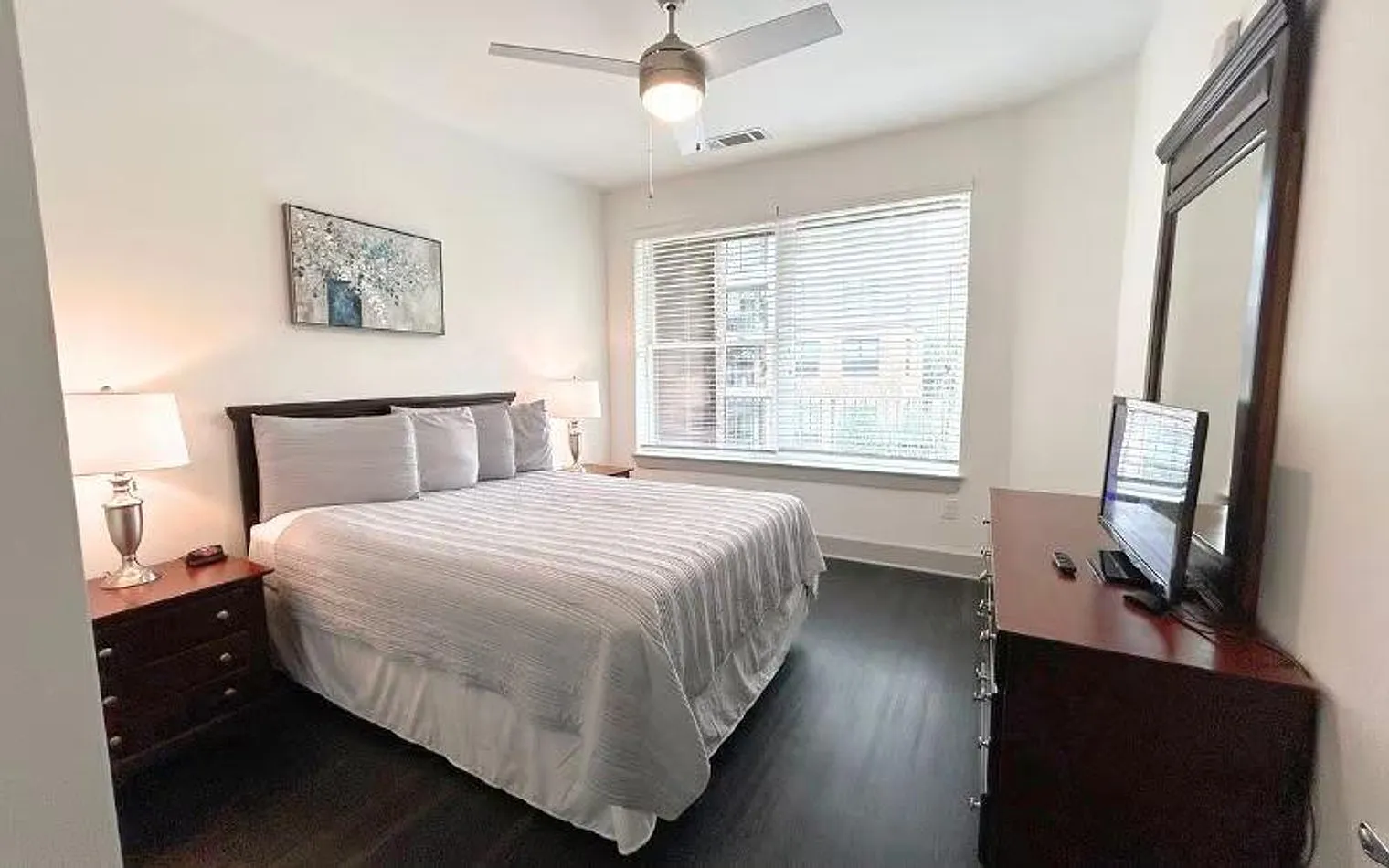 2 bed, 3.0 bath, $6,159 — Photo 1