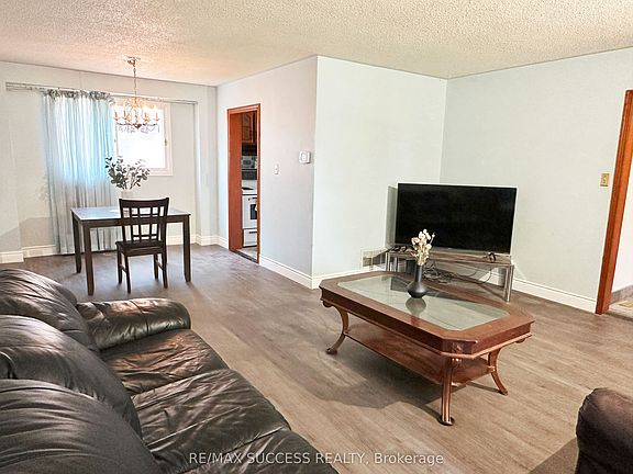 4th image of 571 Minette Cir