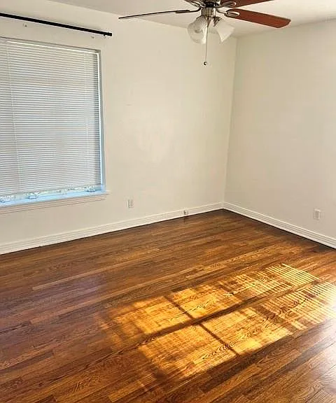 4720 Lowell Ln — Photo 10