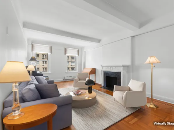 1235 Park Avenue image 1 of 7