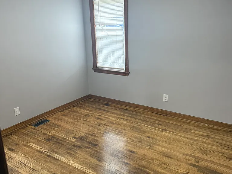 1050 Bulen Ave — Photo 24