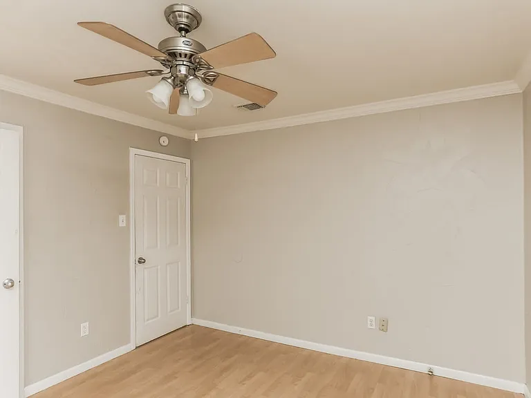 7404 Cheryl Ct — Photo 7