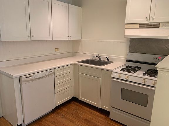 4th image of 248 Sackett St