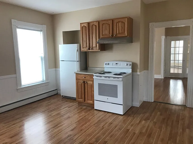 178 Bell St #2 — Photo 11