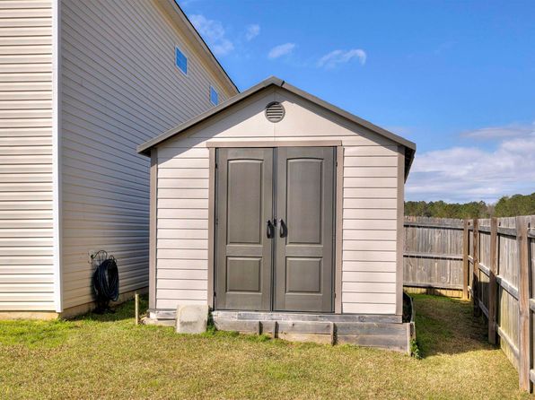 105 Decoy Ct, Sumter, SC 29154