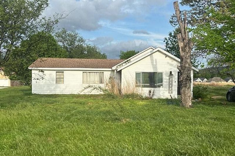 1st image of 12118 Jim Brooks Rd