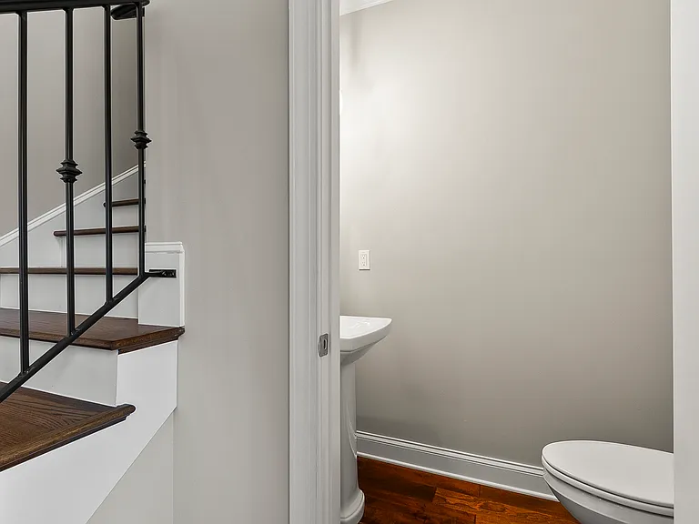 4200 Churchill Ln — Photo 7