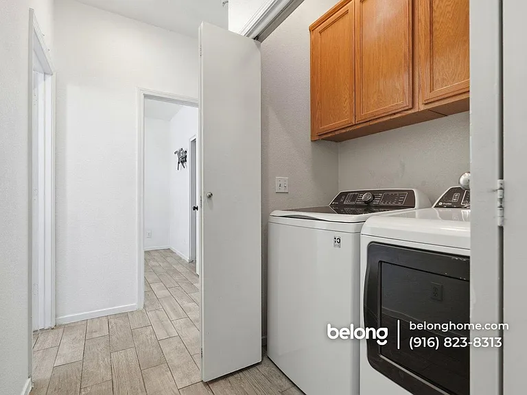 1714 Nicol Way — Photo 5
