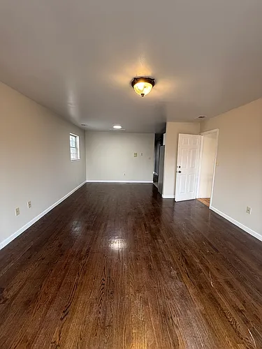 905 Olive St #1 Photo 1