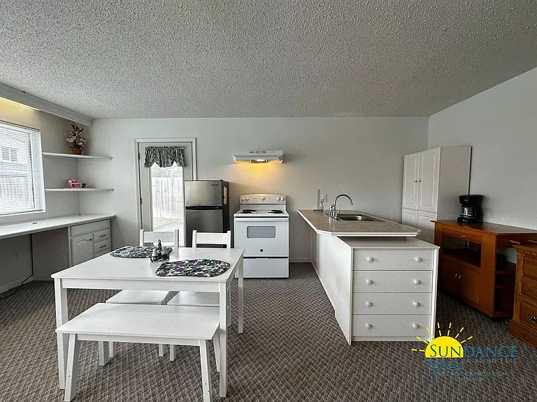 503B Amelia St — Photo 4