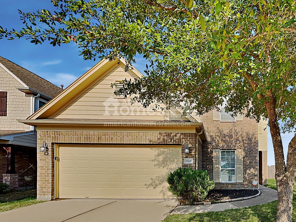 1st image of 19306 English Pine Ct