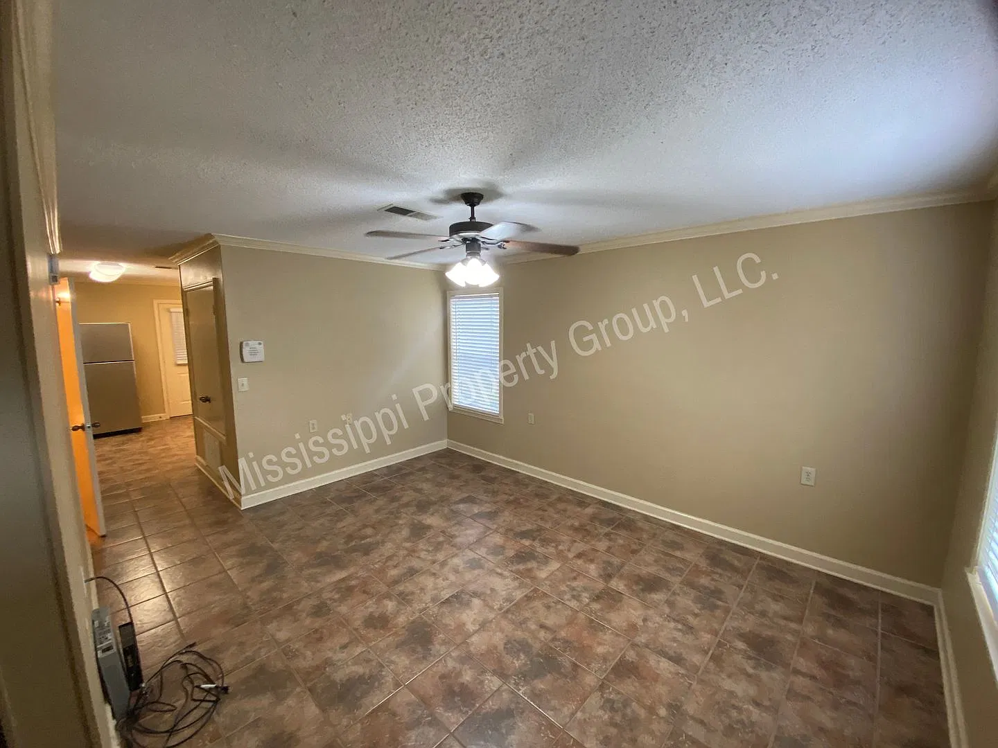 2br/2.5ba For Rent — Photo 2
