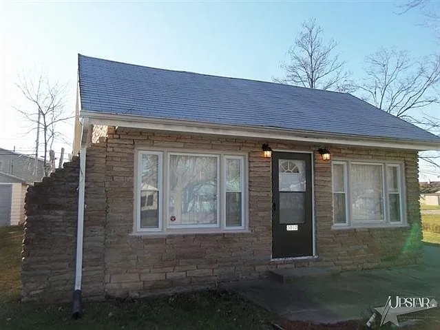 3010 Trentman Ave photo 1