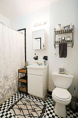 Rented by City Connections Realty | media 11