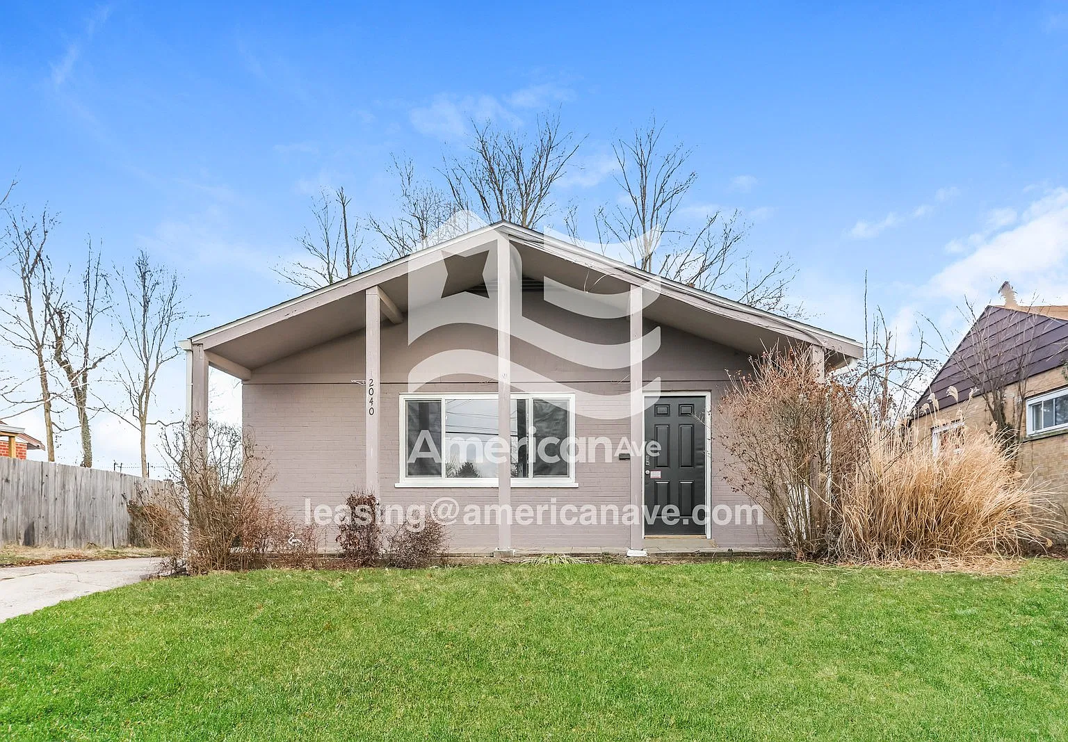 3 bed, 1.0 bath, 1027 sqft, $1,697 — Photo 1