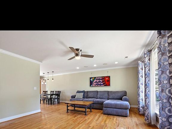 4th image of 14917 Hale Dr