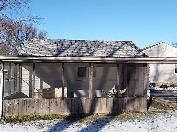 4th image of 717 Race St