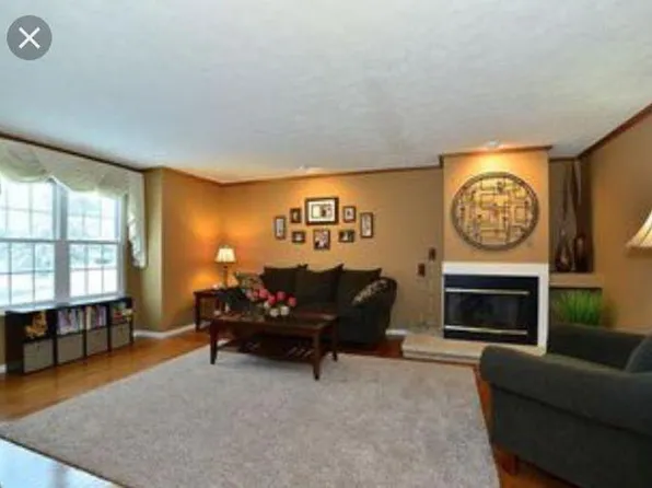 2750 Hunters Point Dr, Wexford, PA 15090