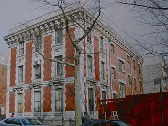110 Amity Street in Cobble Hill
