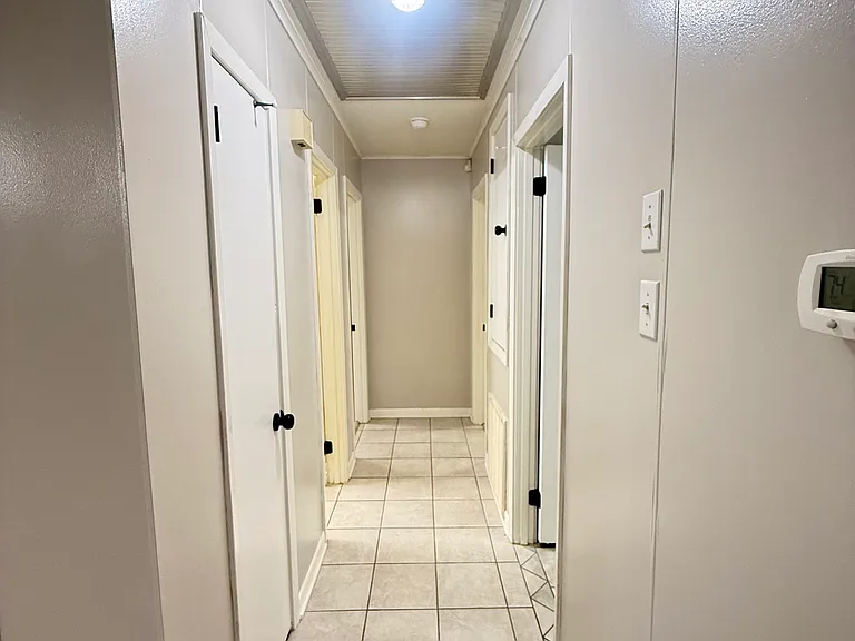 109 Davis Ln — Photo 6