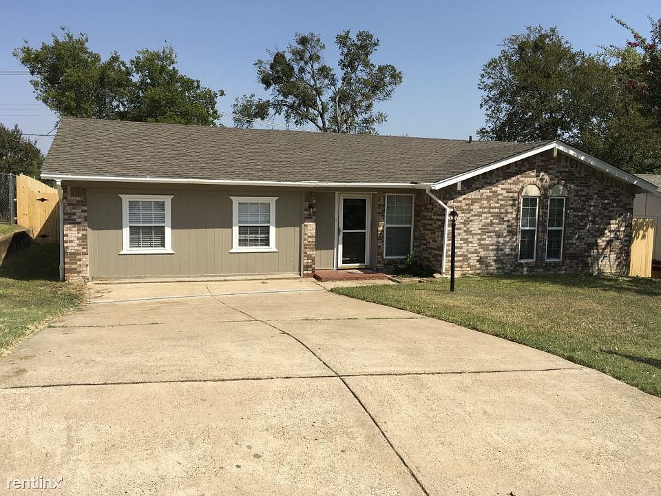 90900100_930 Stratford Dr_Grand Prairie_TX_2017-1