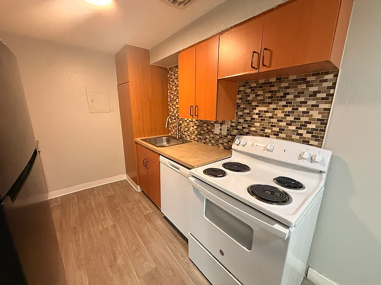 3202 Pacific Ave #2 — Photo 8