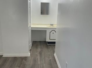 9722 Main St, Fairfax, VA 22031