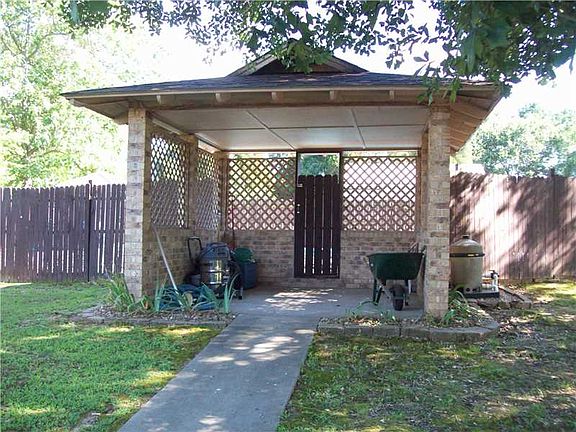 pool entry, BBQ area