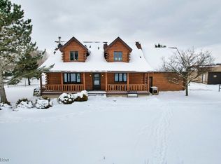 16810 Cowley Rd, Grafton, OH 44044