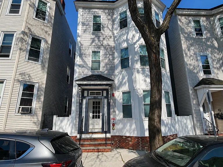 204 I St #3 — Photo 10