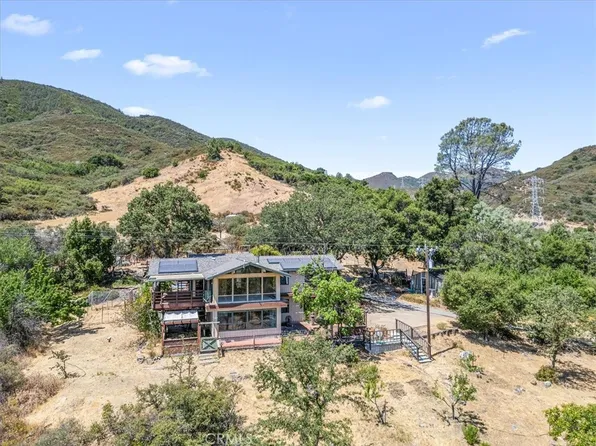 8750 Tassajara Creek Rd, Santa Margarita, CA 93453