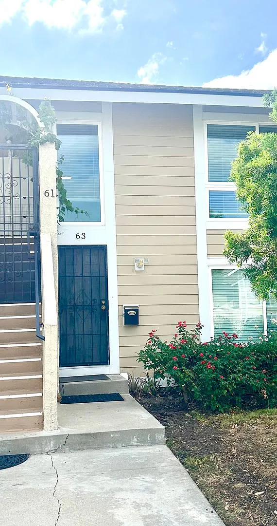 Freshly Updated Split Level 2 Bedroom/2 Bath Home with Community Amenities — Photo 1