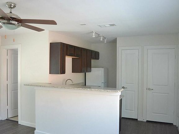 5th image of 3421 W 5th St APT E