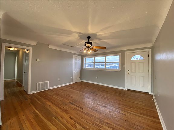 5th image of 3222 Mariana Ave
