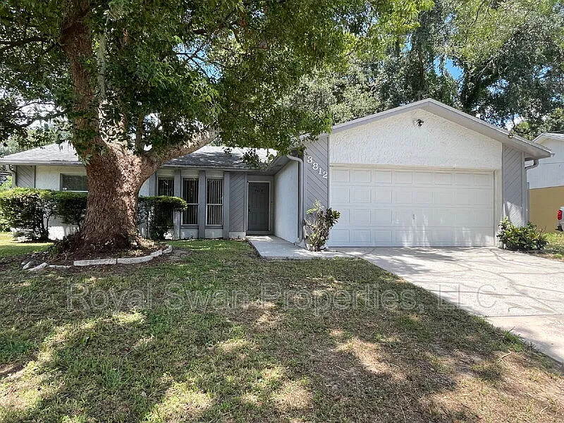 3 bed, 2.0 bath, 1648 sqft, $1,995 — Photo 1