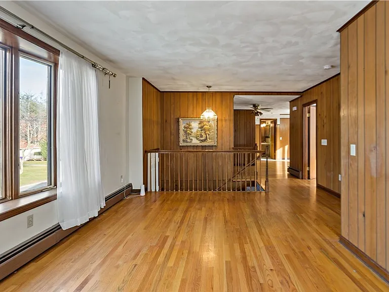 51 Bellevue Ave — Photo 3