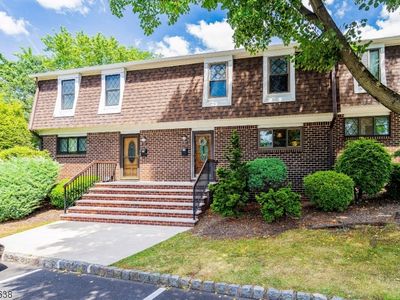 62 Devonshire Ct, Hillsborough, NJ, 08844