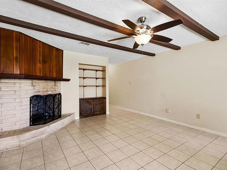 9718 Shady Tree Ln — Photo 5