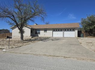 111 Lodgepole Trl, Del Rio, TX 78840