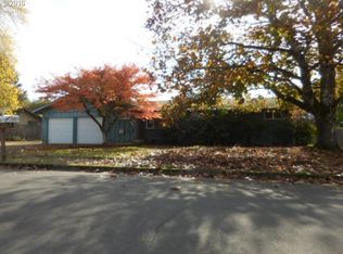 1635 Menlo Loop, Springfield, OR 97477