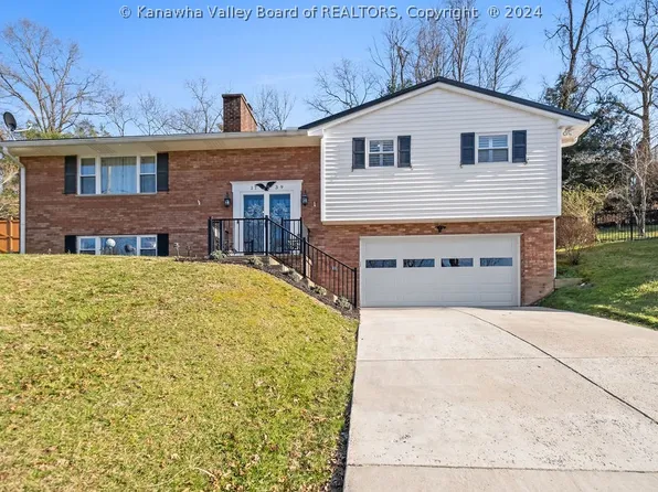 1739 Rolling Hills Cir, Charleston, WV 25314