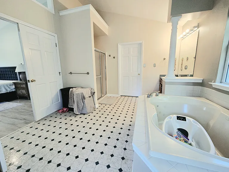 34 Margaret Dr — Photo 13