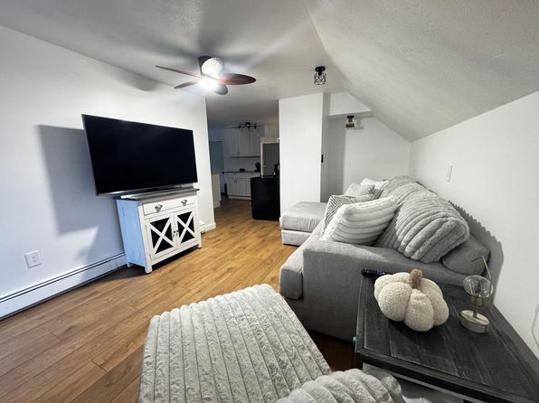 96 S Hall St APT 2