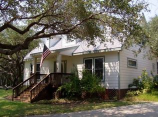 31 Bahama Dr, Rockport, TX 78382