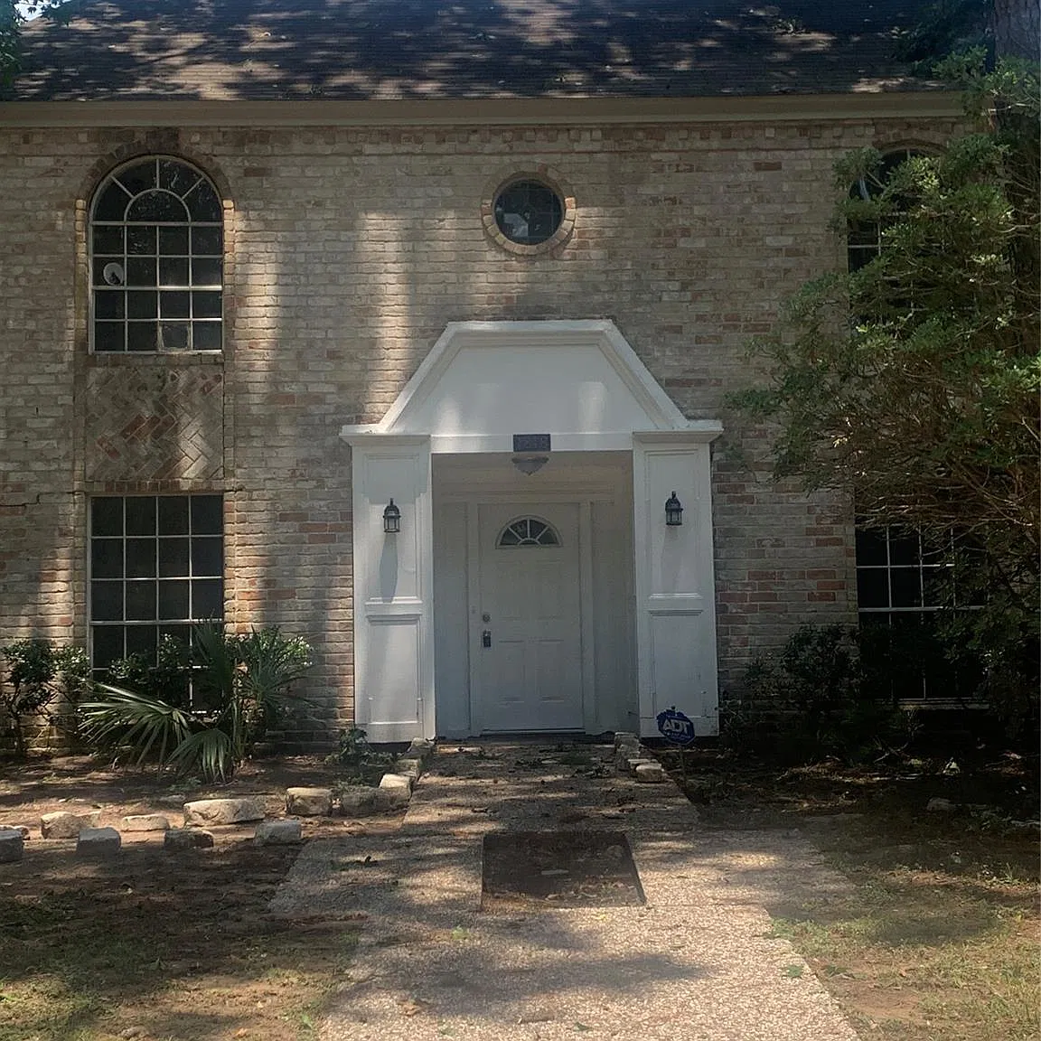 4 bed, 2.5 bath, 3077 sqft, $2,500 — Photo 4