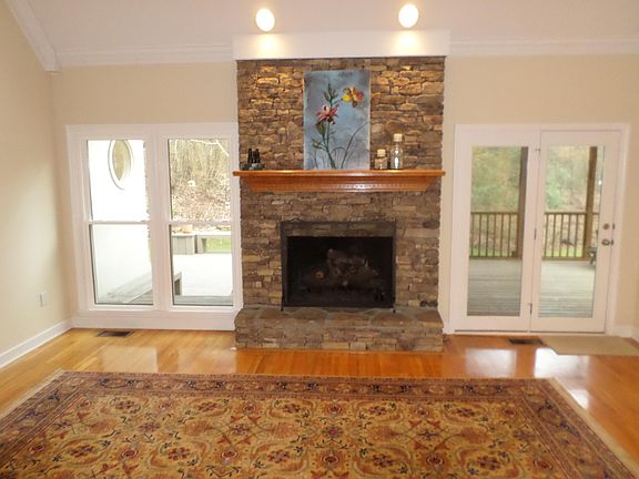 5th image of 2112 Saint Ives Blvd