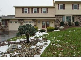 36 Seedling Dr, Southampton, PA 18966